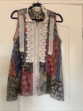 POL Multicolor Patchwork Lace-Front Sleeveless Camisole
